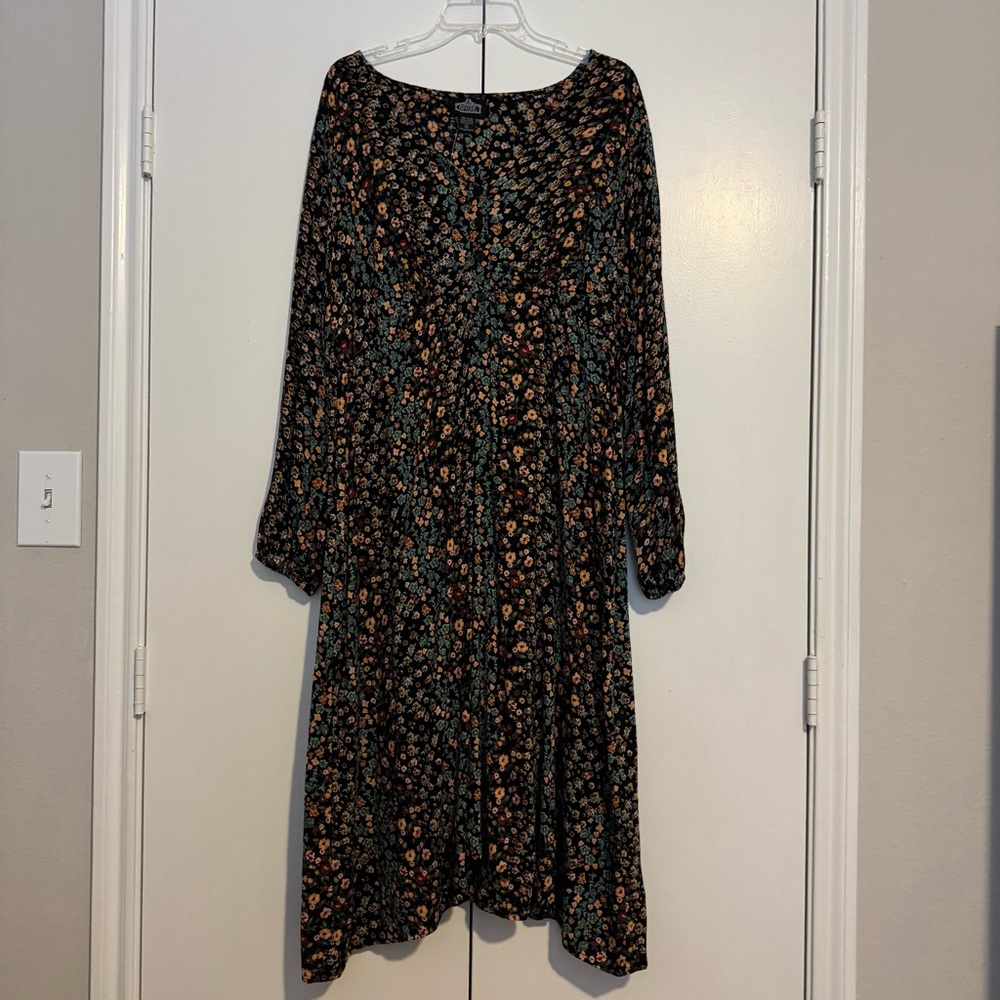 Angie Black Floral Long Sleeve Dress